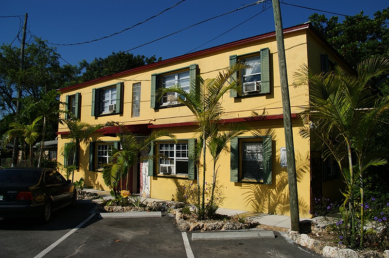 Everglades International Hostel