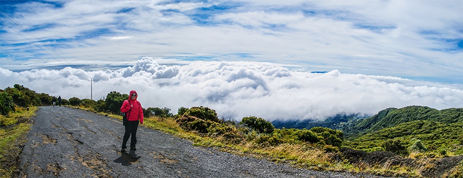 Kostarika - Sopka Irazu - Pospícháme na vrchol, abychom utekli armádě mraků