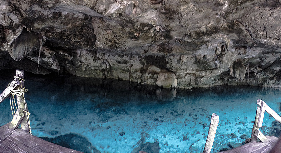 Tulum - U vstupu do jeskynního systému Dos Ojos