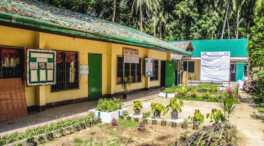 Filipíny - Bohol - Loboc skola